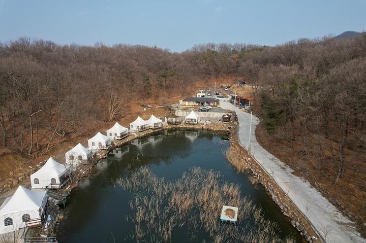 더 봄날 캠핑장